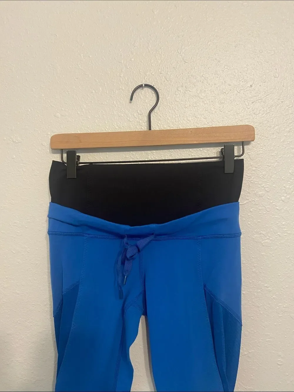 Lululemon Blue & Black Bhakti Yoga Pants Size 6